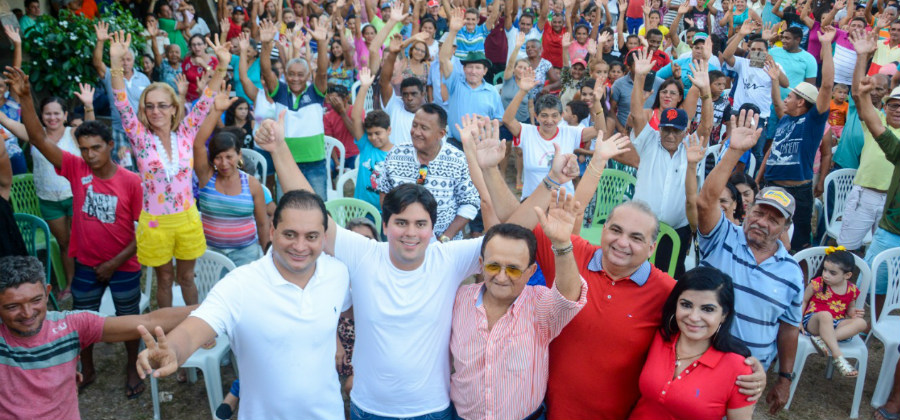 Ao lado do ex-prefeito Isaías, Fábio Braga lança pré-candidatura em Chapadinha e reúne multidão 