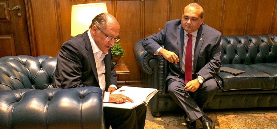 Deputado Fábio Braga é recebido pelo governador de São Paulo, Geraldo Alckmin.